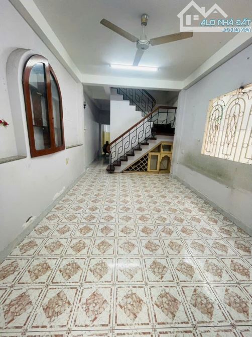 Hiếm 70M² - 2Tầng - 3Phòng Ngủ - Ngay Lê Hoàng Phái - Nguyễn Oanh