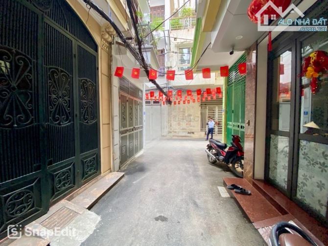 QUAN HOA-DT46M x 5 TẦNG-11,8 TỶ-PHÂN LÔ-ÔTÔ ĐỖ CỬA-DÂN XÂY CHẮC CHẮN