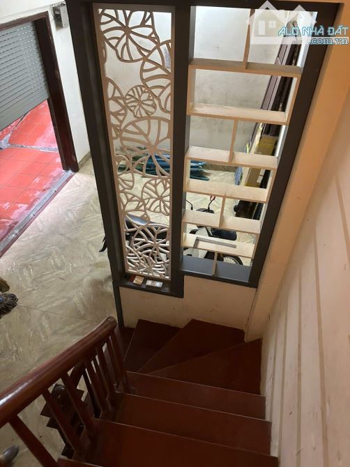 Cho thuê nhà nguyên căn ngõ 322 Nhân Mỹ, Mỹ Đình 1, Nan Từ Liêm. DT 28m x 5 tầng, giá 13tr