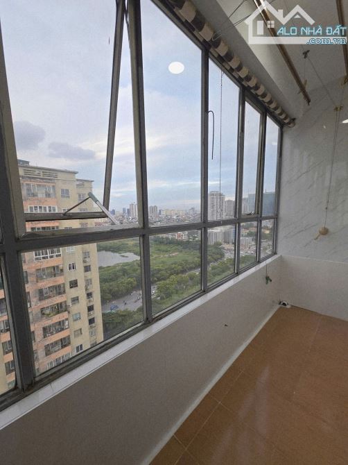 CẦN BÁN căn hộ đẹp đầy đủ nội thất, lô góc view thoáng, tầng đẹp gần CV CẦU GIẤY - 10