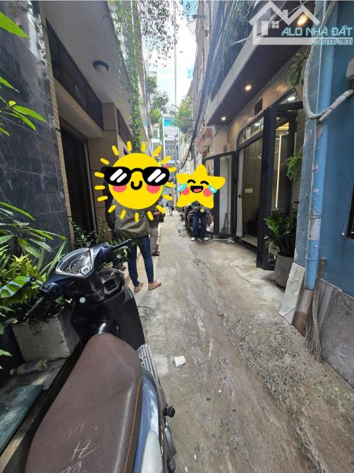 🚗SIÊU VỊ TRÍ • SAU CĂN MẶT TIỀN KHU VIP PHAN XÍCH LONG • 3 TẦNG ĐÚC THẬT • 3PN 3WC - 11