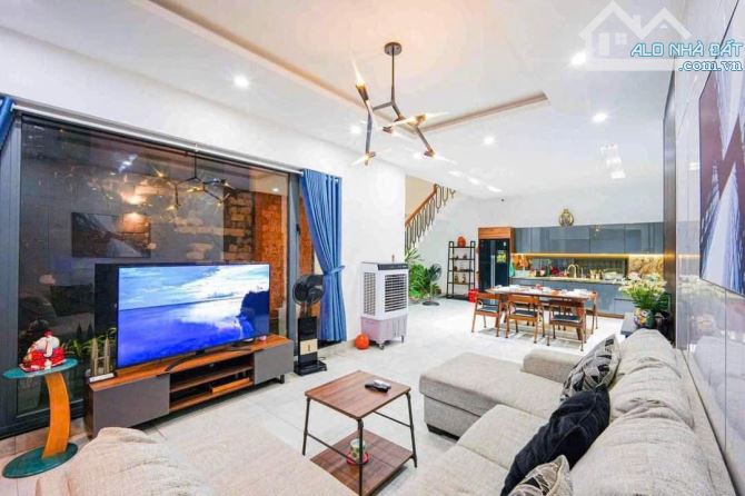 💥🏕 CHO THUÊ VILLA ĐẸP 2 TẦNG MẶT TIỀN PHAN BÁ VÀNH, NẠI HIÊN ĐÔNG, SƠN TRÀ - 11