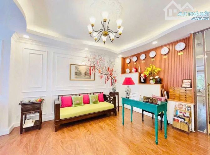 CHO THUÊ KHÁCH SẠN 13 Phòng - Cách Mạng Tháng 8, P12, Q10 – 1H 5L TM PCCC – Chỉ 60 Triệu. - 1