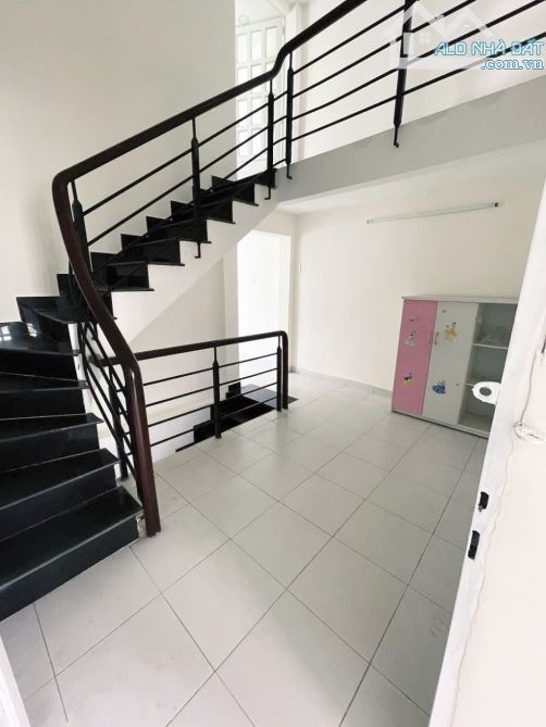 KÊNH TÂN HOÁ, 4x11, 4TẦNG, 5PN, GIÁP ĐẦM SEN Q11-TÂN BÌNH, CHỉ 4.x TỶ - 1