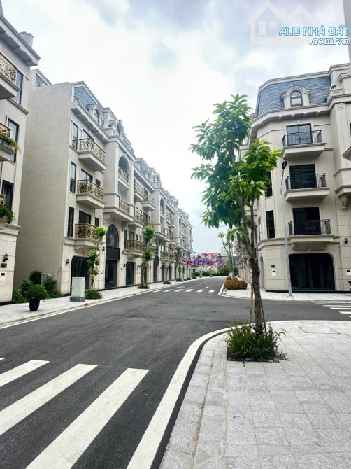 Bán nhà 5 tầng xây thô dự án 80 Hạ Lý - DT 75m - Mt 5m - Hồng Bàng - Giá 10,7 tỷ - 2