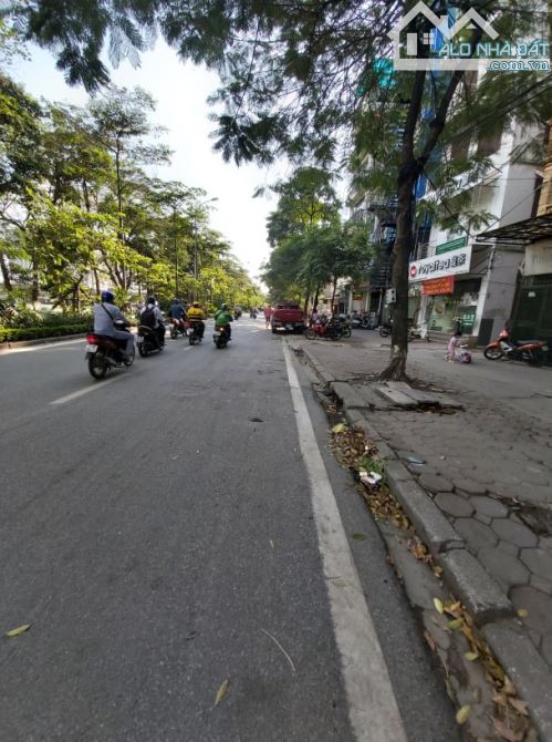 Bán nhà cấp 4 mặt phố Nguyễn Hữu Thọ, view Hồ Linh Đàm 450m2, MT 24m, Giá 145 tỷ. - 1
