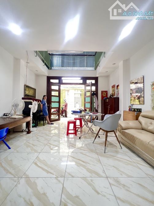 Giảm 4 TỶ BÁN GẤP nhà Hẻm xe hơi Khu Bàu Cát Đ, Phạm Phú Thứ 82m2 5❌17m 5 Tầng còn 11.2 tỷ - 1