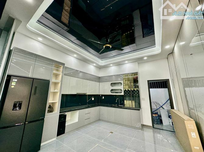 Bán nhà 5 tầng 4,1x14m Lê Văn Quới, Bình Tân – 7,3 tỷ, gần ngã tư bốn xã. Ở ngay không sửa - 1