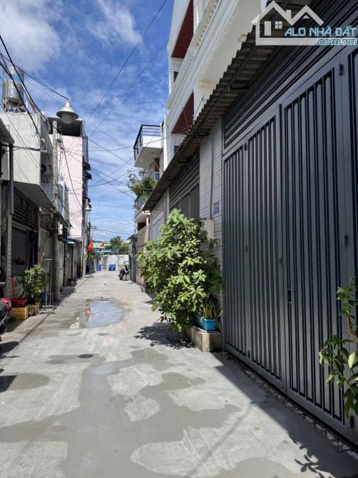 NHÀ ĐẸP VƯỜN LAI NỐI DÀI, Q.12 – 2 TẦNG - FULL NỘI THẤT – HẺM Ô TÔ – CHỈ 4.28 TỶ (BỚT LỘC) - 1