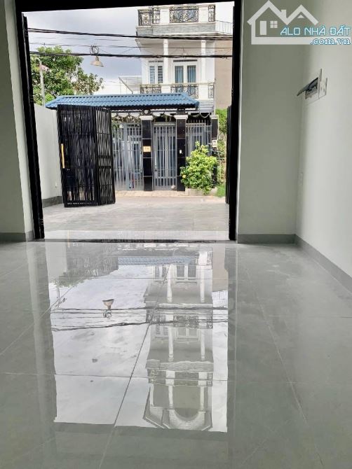 🌺CG MẶT TIỀN ĐƯỜNG, XE HƠI NGỦ TRONG NHÀ,  PHƯỜNG LONG TRƯỜNG, NHÀ 3 TẦNG, GIÁ 7,xxT🧄🌺. - 1