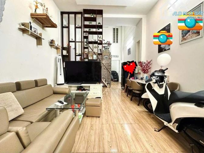 Bán nhà Gò Vấp, gần hẻm xe hơi Dương Quảng Hàm, gần Emart, 50.M², chỉ 4.6 tỷ TL - 1