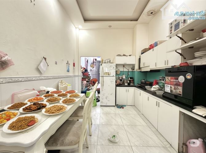 BÁN NHÀ TÔ HIẾN THÀO QUẬN 10 - 5 TẦNG - DT 58M2 - CHỈ 10,8 TỎI - 1