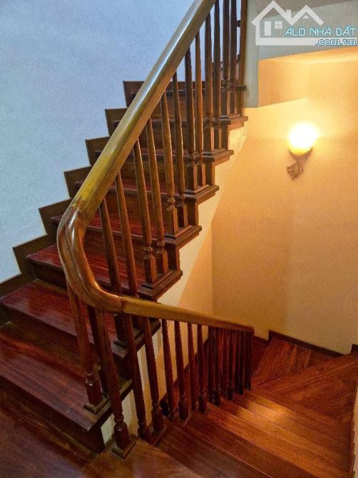Bán nhà phố Nguyễn Văn Cừ- cầu Chương Dương. DT 69m2, nhà 5 tầng ô tô vào, giá bán 13.2 tỷ - 1