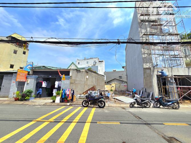 Bán đất Mặt Tiền Đường số 5 phường Tăng Nhơn Phú B , Quận 9 - gần Đình Phong Phú, Vincom - 1