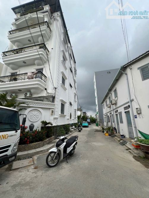 BÁN GẤP - 168M2 - NGANG KHỦNG 8M - VƯỜN LÀI - AN PHÚ ĐÔNG - QUẬN 12.  GIA CHỈ : 11,5 TỶ - 1