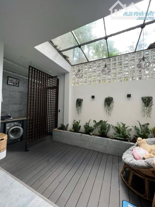 Bán Gấp Biệt Thự Ven Sông Hiệp Bình Chánh 6x26=155m2 Giá 17,5 TỶ - 1