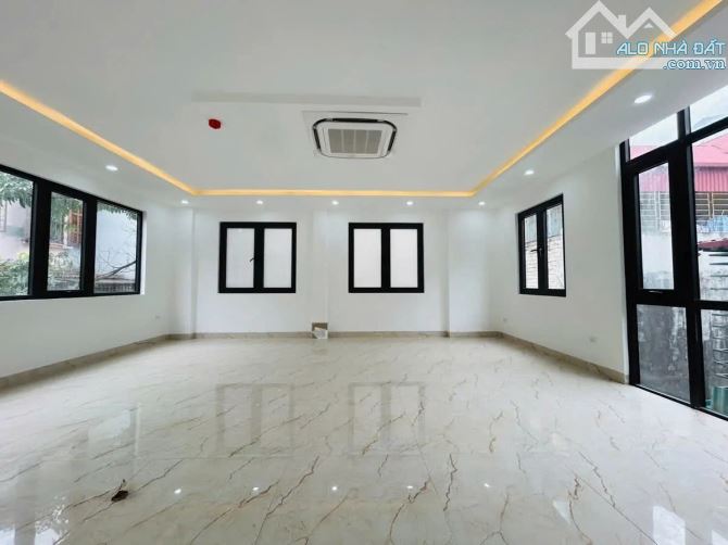 BÁN NHÀ 6 TẦNG THANG MÁY – PHÂN LÔ QUÂN ĐỘI – Ô TÔ VÀO NHÀ – PHỐ LÊ TRỌNG TẤN – GIÁ 16.6 T - 1