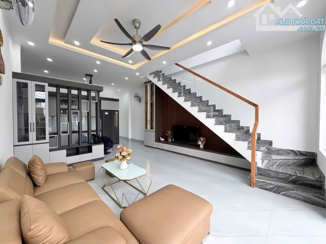 👉Bán nhà trệt lầu gần trạm thu phí Bửu Long ,cách ngã tư Bến Cá chỉ 1p di chuyển - 1