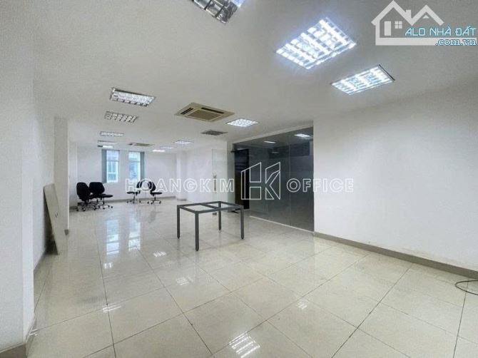 Văn phòng diện tích nhỏ Nguyễn Thái Bình Tân Bình 60m2 giá 9usd - 1