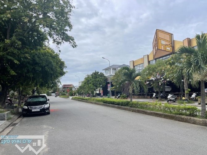 Góc 2 mặt tiền VIP Lê Quang Đạo diện tích 300m2 giá rẻ nhất thị trường - 1
