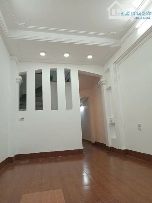BÁN NHÀ DÂN XÂY - GẦN Ô TÔ - GẦN CHỢ TƯƠNG CHÚC - ĐÔNG MỸ - CHỈ 5.5 TỶ - 1