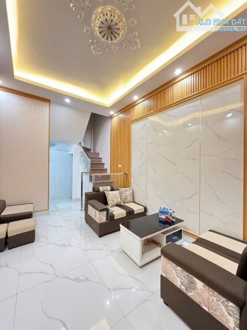 TÂY SƠN-VIEW HỒ-PHÂN LÔ-Ô TÔ ĐỖ CỬA-FULL NỘI THẤT-DT 30, NHỈNH 7 TỶ - 1