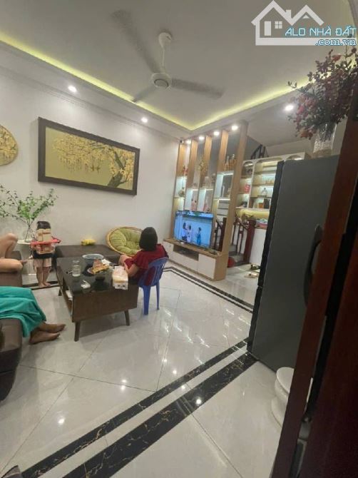 Bạn em đang cần bán nhà 5t,48m tại Ngô Quyền,Hà Đông, tiện ích tốt chỉ 8 tỷ - 1