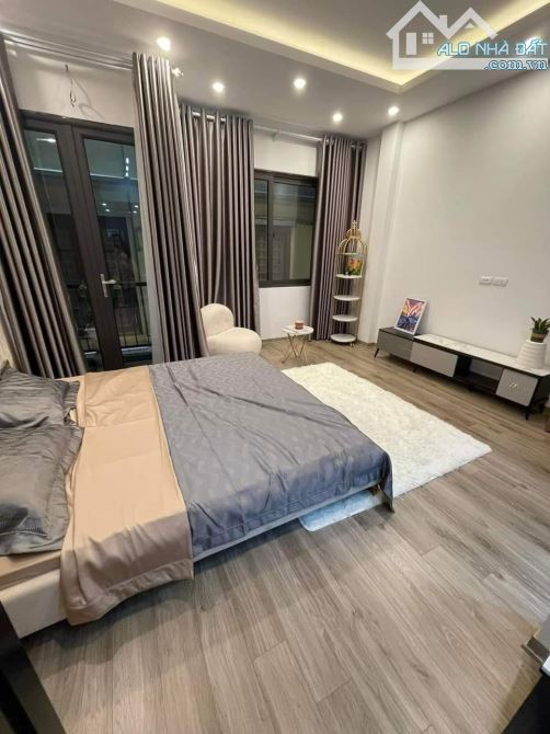 Nhà Mặt ngõ minh khai Đối diện Times city ô tô vào nhà DT 55m2x5T thang máy full nội thất - 1