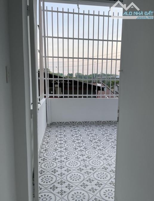 NHÀ ĐẸP 92M2 GIÁ CHỈ  82TR/M ĐƯỜNG LÊ TRỌNG TẤN, TÂN PHÚ, HẺM Ô TÔ QUAY ĐẦU - 1