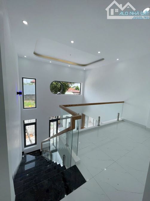 Bán nhà 1 Trệt 1 lửng 86m2 sổ riêng đường ô tô (X.Thạnh Phú) chỉ 1,690 tỉ - 1