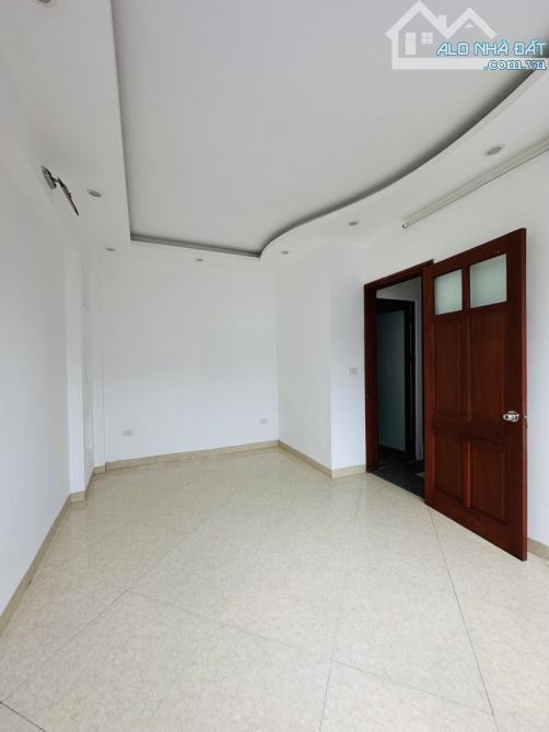 Bán nhà phố giáp nhị 32m2 5 tầng còn mới – Vài bước ra ô tô  - giá 6.5 tỷ - 1