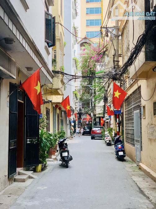 PHAN ĐÌNH GIÓT-HƠN 6 TỶ-5 TẦNG-3 NGỦ- 5m RA Ô TÔ - 1