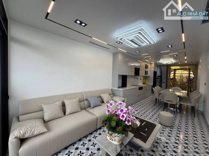 Bán nhà Ngoại Giao Đoàn, 38m x 5 tầng thang máy, ô tô đỗ trong nhà, gần công viên - 1