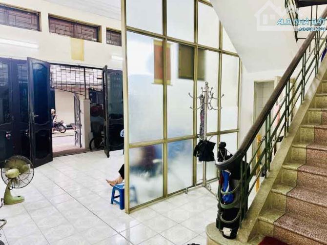 Bán nhà Đội Cấn, Ba Đình, ôtô tránh, kinh doanh đỉnh, 95mx2 tầng, 36.8 tỷ - 1