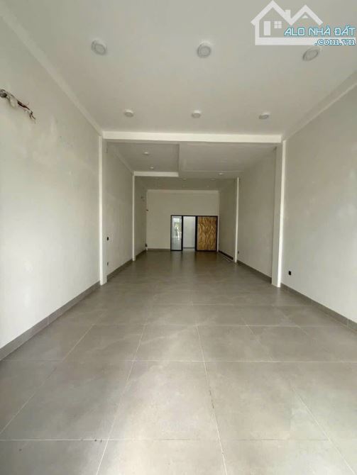 NHÀ ĐẸP 4 TẦNG ĐƯỜNG PHAN ĐĂNG LƯU - ĐỐI DIỆN HOA VIÊN KHU METRO.DT 5x20m - - 1