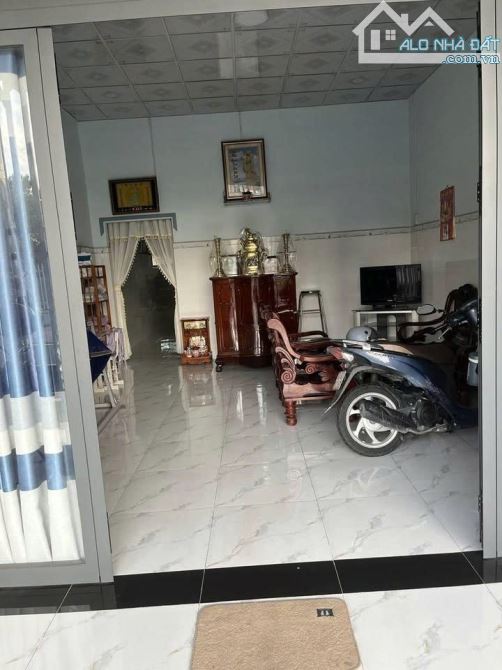 Cắt lỗ bán nhanh nhà 101m2 giá 832 triệu, sổ hồng riêng , sang tên ngay - 1