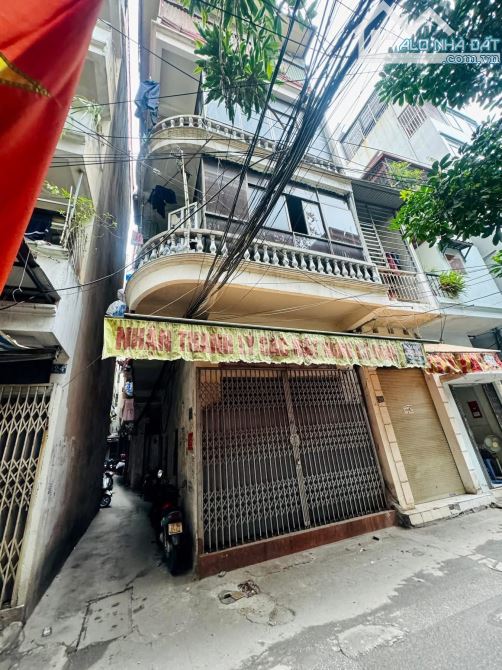 Bán Nhà Đẹp Giá Rẻ Ngõ 34 Hoàng Cầu, Đống Đa 71m2 x 4 Tầng -Oto Tránh -Kinh Doanh -Lô Góc - 1