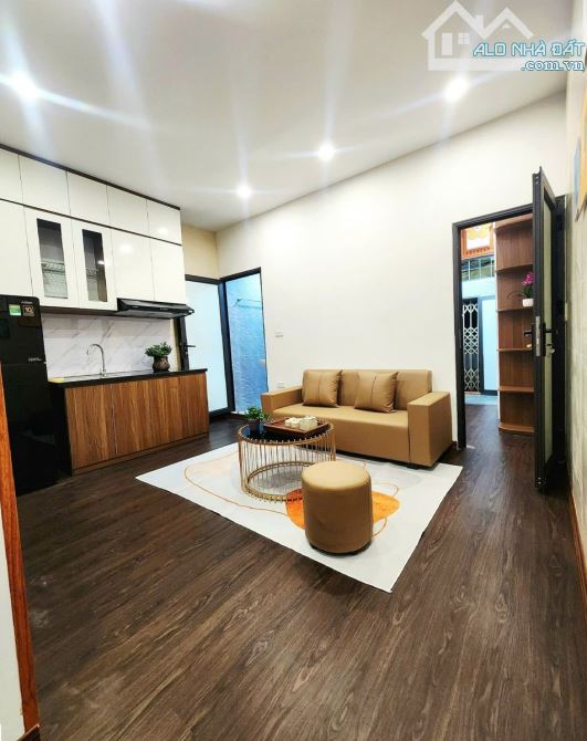 BÁN GẤP TẬP THỂ VIP TẦNG 1, PHỐ LÊ GIA ĐỊNH, HAI BÀ TRƯNG. 45M² – 2PN. 3,35 TỶ