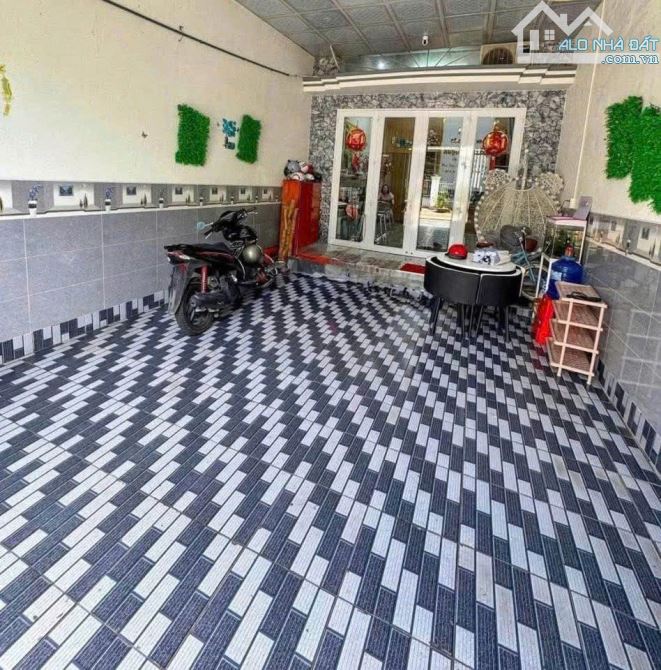 Nhà cấp 4 đẹp giá hời ở Trần Văn Mười Hóc Môn 5x19 ( 98m2 ) 895 TRIỆU SHR - 1