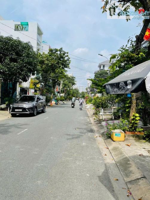 Nhà phố hầm và 4 tầng, mặt tiền đường Tân Thuận Nam Quận 7. 5*8, hơn 16 tỷ. - 1