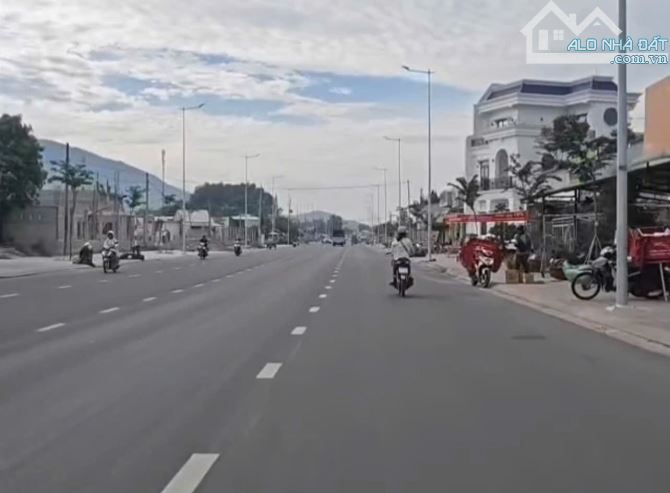 Bán Đất mặt tiền đường S ( Võ Nguyên Giáp)  - TP Phú Mỹ - 1