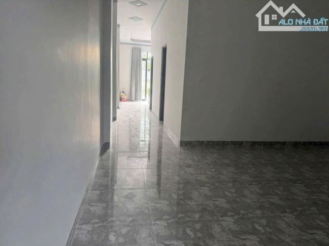 Ngộp ngân hàng lắm rồi, nên bán gấp căn nhà ở Lộc Hưng- Trảng Bàng, giá 720tr, DT 118m2. - 1
