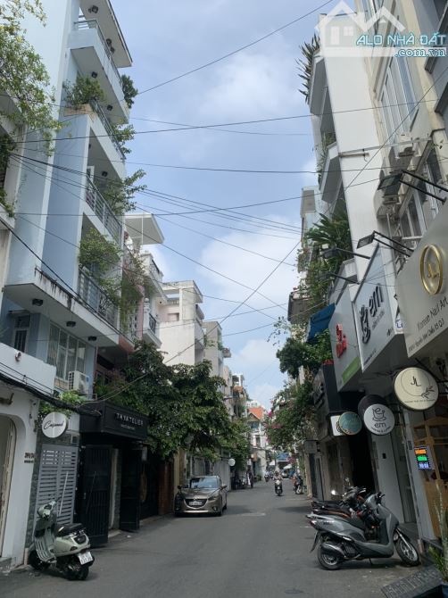 Bán nhà HXH Nguyễn Trãi - Trần Hưng Đạo. Q1. DT : 4.9*20m. 2 Tầng. giá:170tr/m2 - 1