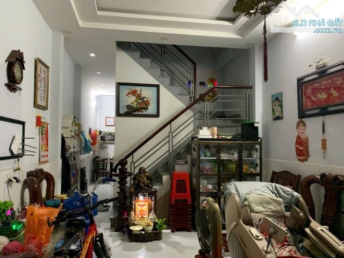 Bán Nhà Tỉnh Lộ 10 , HXH , 2 Lầu BTCT , 52m2(4mx13m) , Đang Gấp Bán - 1