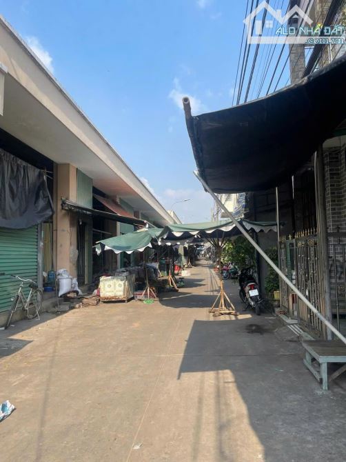 Bán nhanh nhà 50m2 giá  845 triệu sổ hồng riêng ở Bà Điểm - 1