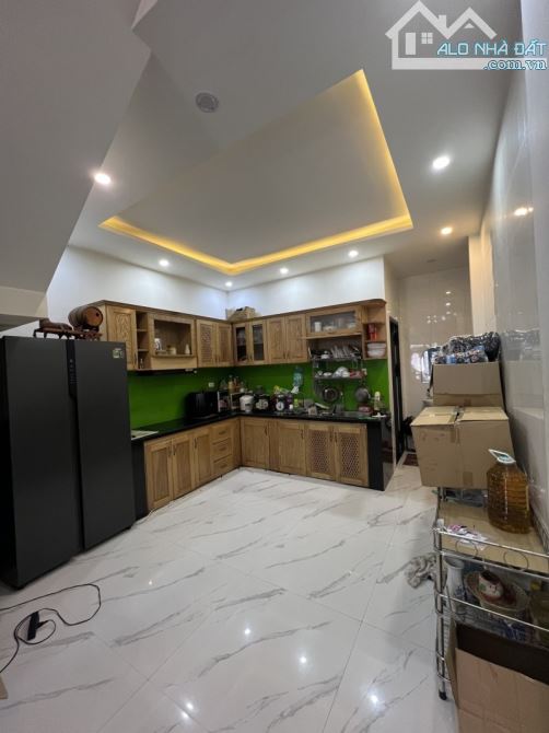 # Kiệt Ô tô thông sát MT Núi Thành, 51m2, 3 tầng, 3PN, KD, 4.x tỷ - 1
