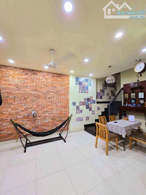 Bán nhà 2 tầng Q9 - Nhỉnh 3 tỷ 56m2 - Hẻm xe hơi. - 1