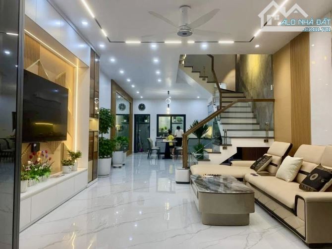 BÁN NHÀ Tổ 10 YÊN NGHĨA-OTO NGỦ TRONG NHÀ-HƯỞNG TRỌN TIỆN ÍCH KĐT-SÁT VĐ4-CV ÂM NHẠC - 1