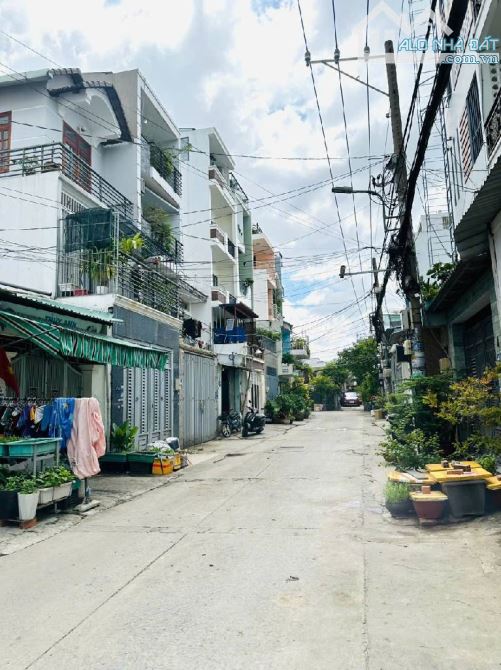 XE HƠI NGỦ TRONG NHÀ - 68M2 - 4 TẦNG - NGUYỄN HỮU TIẾN - TÂN PHÚ - GIÁ NHỈNH 8.X TỶ - 1