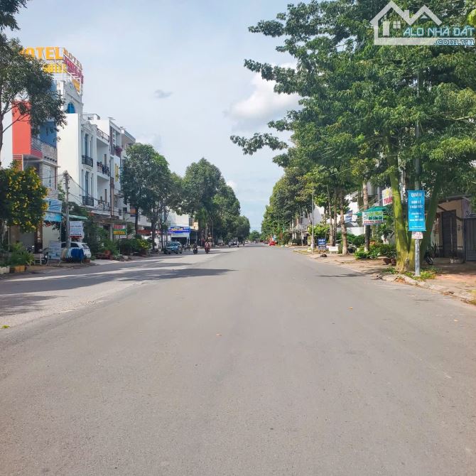 BÁN NHÀ 2 LẦU - ĐƯỜNG A2, KDC HƯNG PHÚ, TP CẦN THƠ - 1